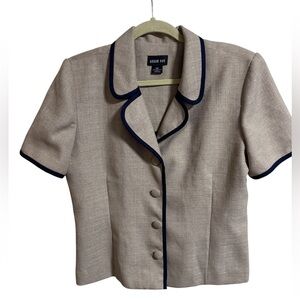 Vintage Leslie Fay Blazer-Style Blouse 12P – Beige w/ Black Trim 80s/90s Retro